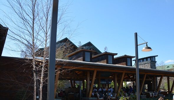 Geyser Points Bar and Grill