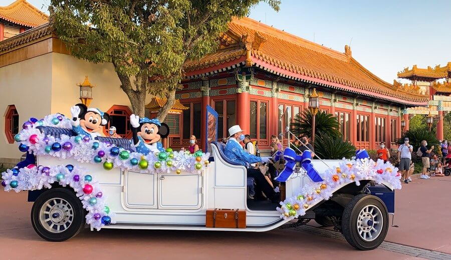 Cavalcades with Mickey and Minnie Mouse at EPCOT