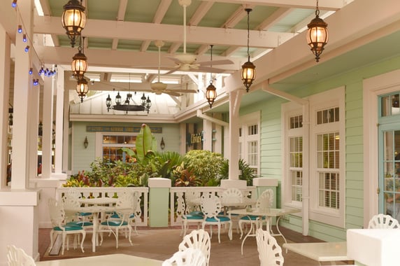 okw outside seating area