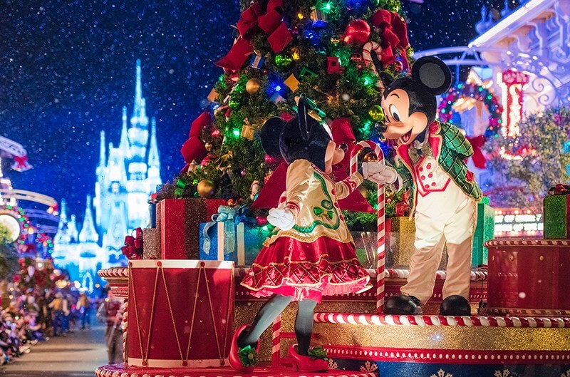 Float with Minnie and Mickey at Mickey’s Upon a Christmastime Parade