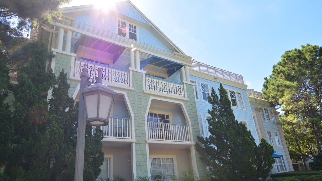 Saratoga Springs Exterior