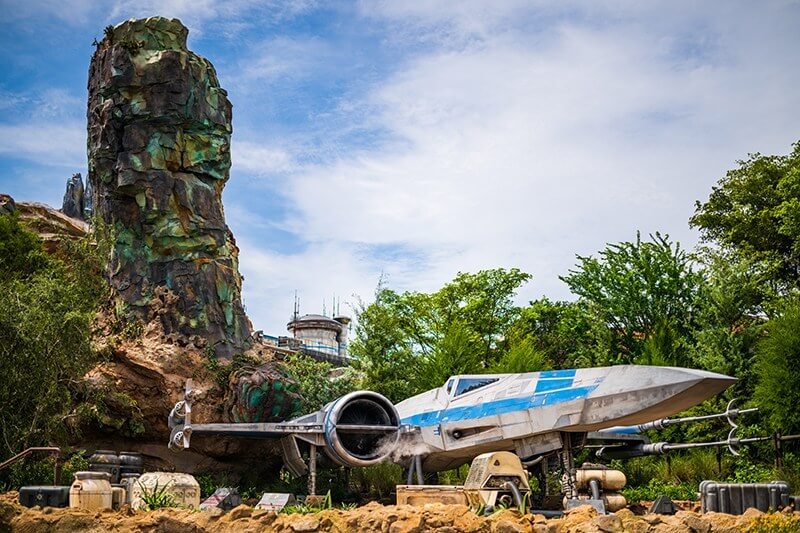 star wars land hollywood studios galaxy's edge disney world blue x-wing fighter