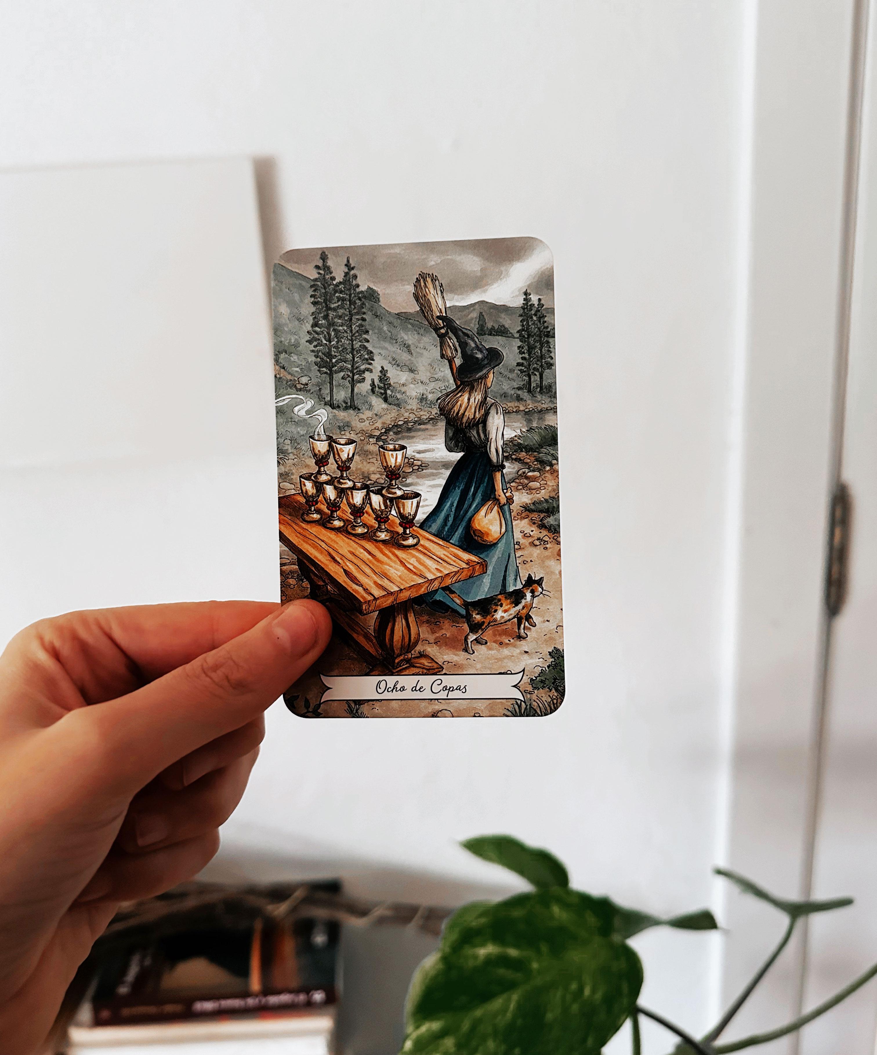 Tarot de las Brujas Mini - Pack Libro + Cartas