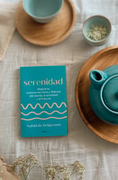 Serenidad, el libro de Nahid de Belgeonne que te enseña a respirar, parar y sentir