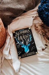 Sombra y hueso, opinión y análisis de una obra cargada de luz