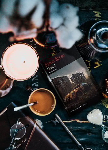 Imágen destacada - Cenital, opinión de un libro que avisa del peligro fin del capitalismo