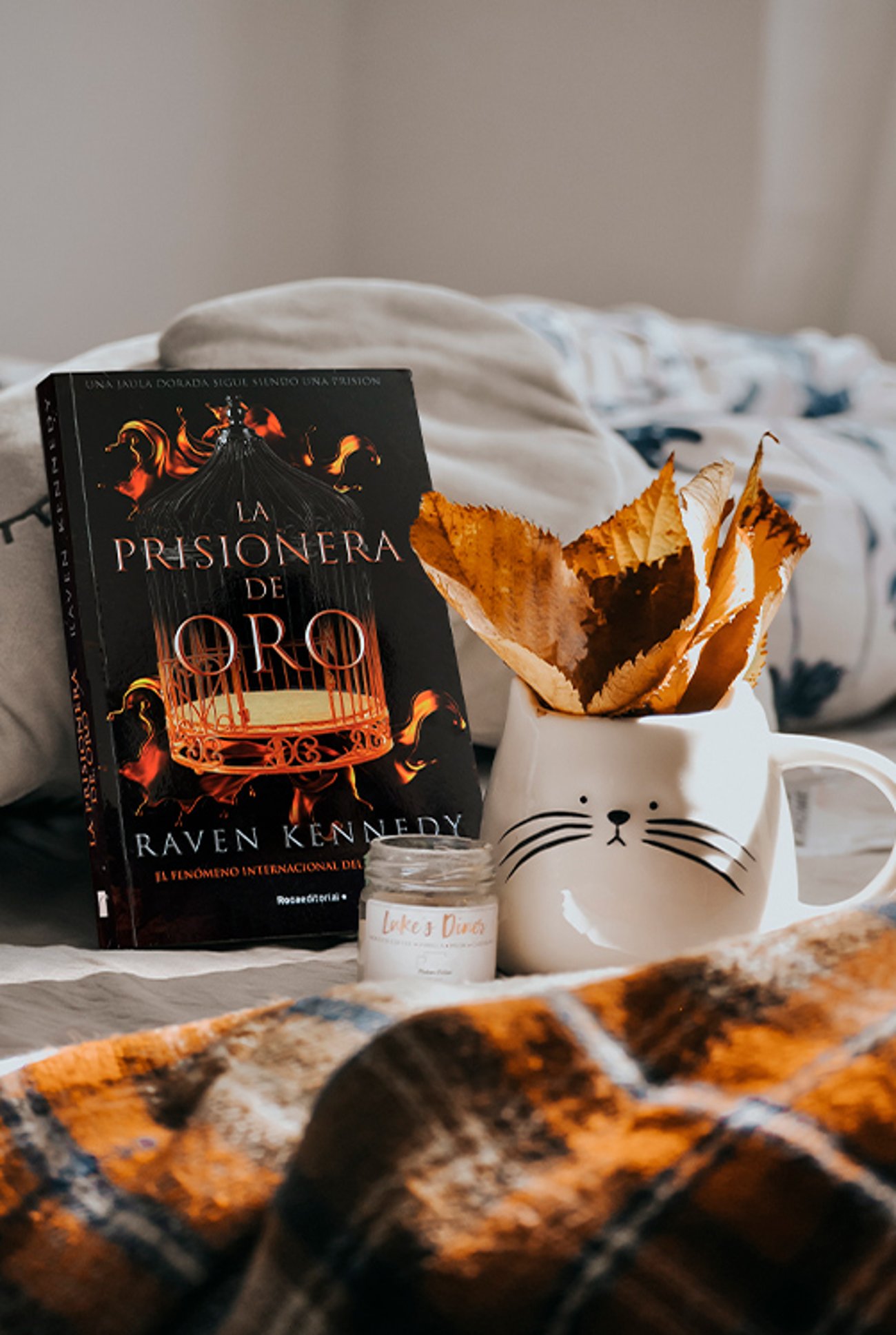Imagen destacada - La prisionera de oro, reseña de una obra dorada y perfecta 