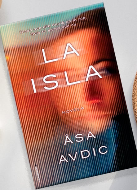 Imágen destacada - Reseña de La isla de Åsa Avdic y Rocaeditorial