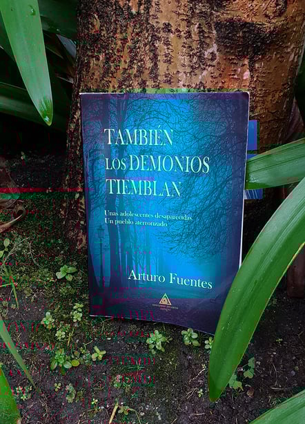 Imágen destacada - También los demonios tiemblan, opinión de una novela negra que te atrapará 