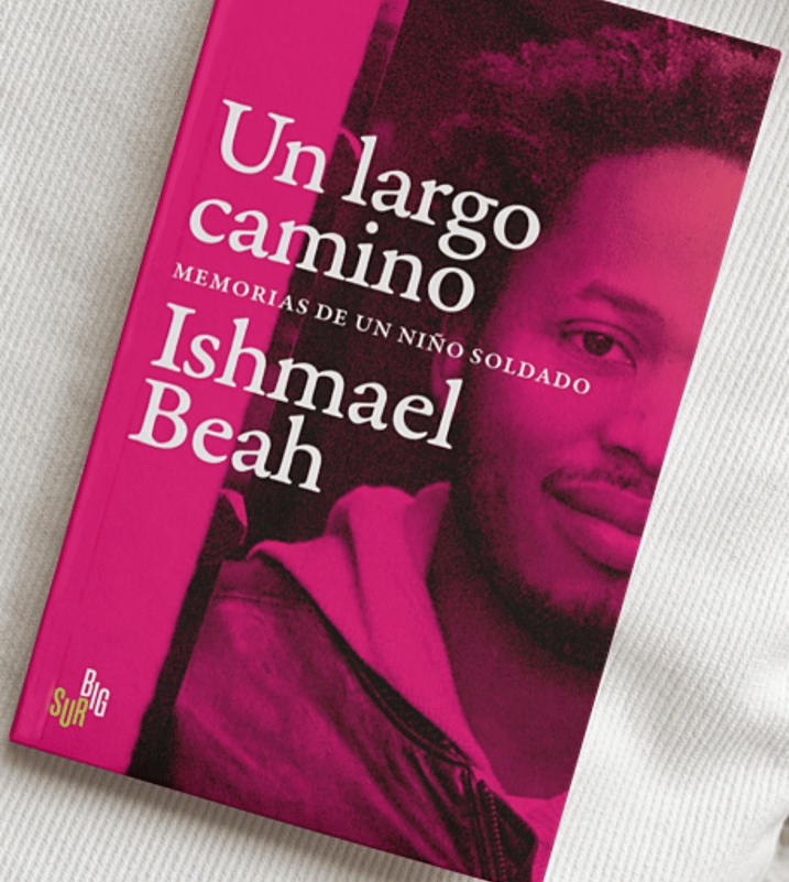 Imágen destacada - Un largo camino, la experiencia de un niño soldado, de Ishmael Beach