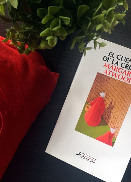 Imágen destacada - El cuento de la criada, análisis y crítica de la novela de Margaret Atwood