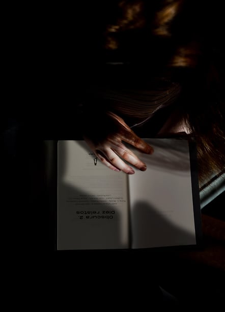 Imágen destacada - Obscura 2, diez relatos - reseña de una antología de relatos de terror que esconde joyas