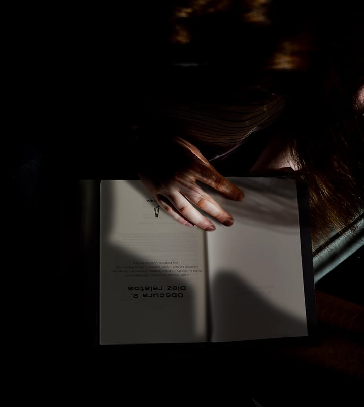 Imágen destacada - Obscura 2, diez relatos - reseña de una antología de relatos de terror que esconde joyas