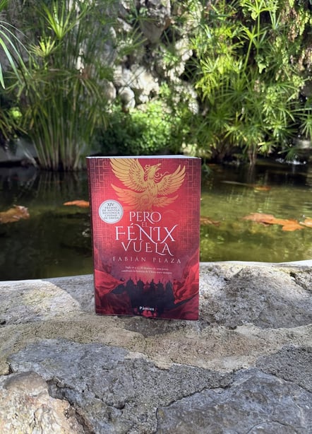Imágen destacada - Pero el fénix vuela, de Fabián Plaza Miranda: reseña de la novela sobre la madre del primer emperador de China