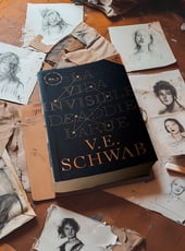 Iamgen de la entrada La vida invisible de Addie LaRue: reseña de una obra sobre pactos con el diablo y la inmortalidad