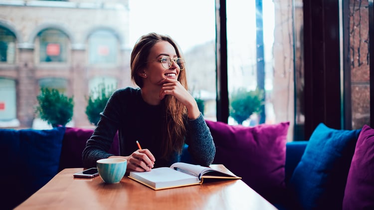 Imágen destacada - Mejores autoras femeninas de ficción