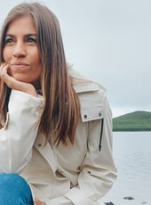 Iamgen de la entrada «Doy valor a todas las mujeres que fueron como ellas. Señaladas por tratar de ser libres, o por insumisas.» — Entrevista a Jane Hormuth 