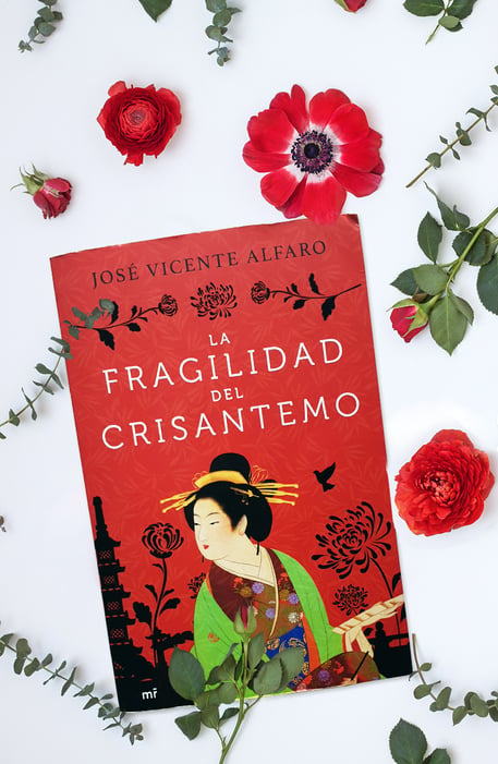 Imágen destacada - La fragilidad del crisantemo, reseña de una novela que te traslada al período Heian