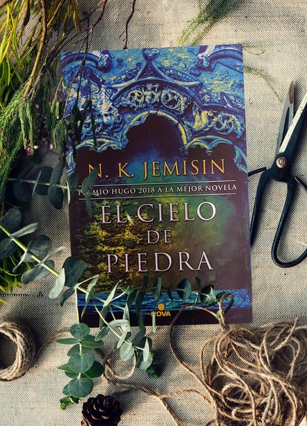 Imágen destacada - El cielo de piedra, opinión del final de la trilogía de la Tierra Fragmentada