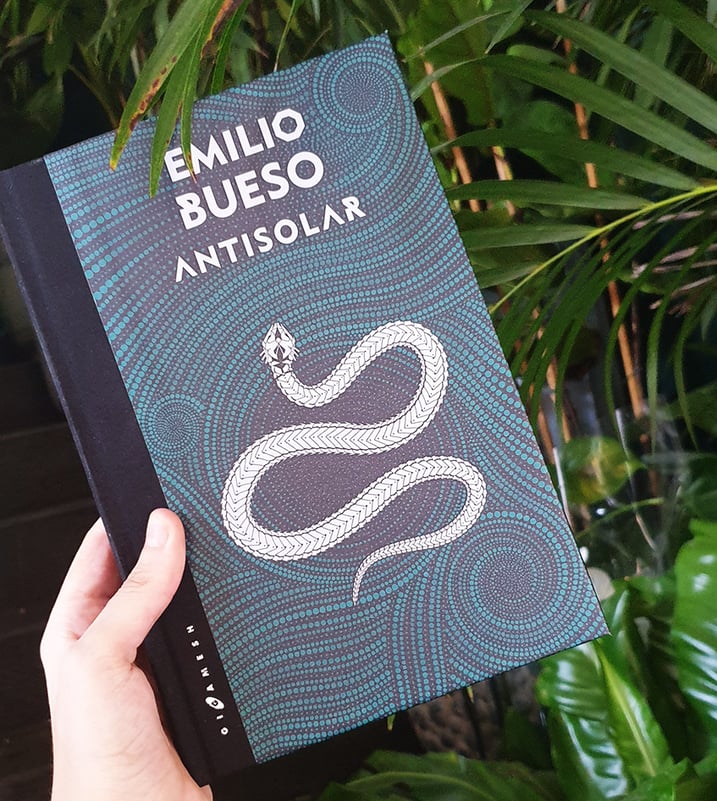 Imágen destacada - Antisolar, opinión de Los ojos bizcos del sol 2: una novela ciega