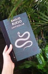 Antisolar, opinión de Los ojos bizcos del sol 2: una novela ciega
