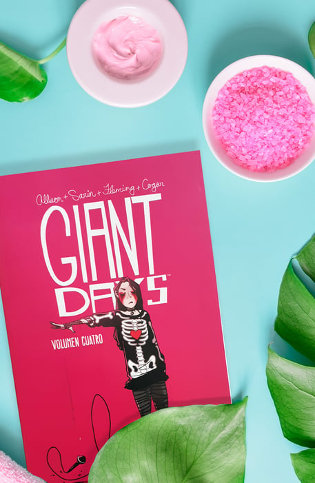 Imágen destacada - Giant Days volumen 4: cuando papá te corta el grifo y otras locuras 