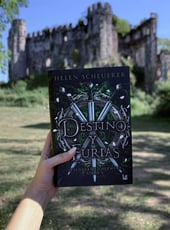 Iamgen de la entrada Destino y furias, de Helen Scheuerer: reseña de la tercera parte de Las leyendas de Thezmarr
