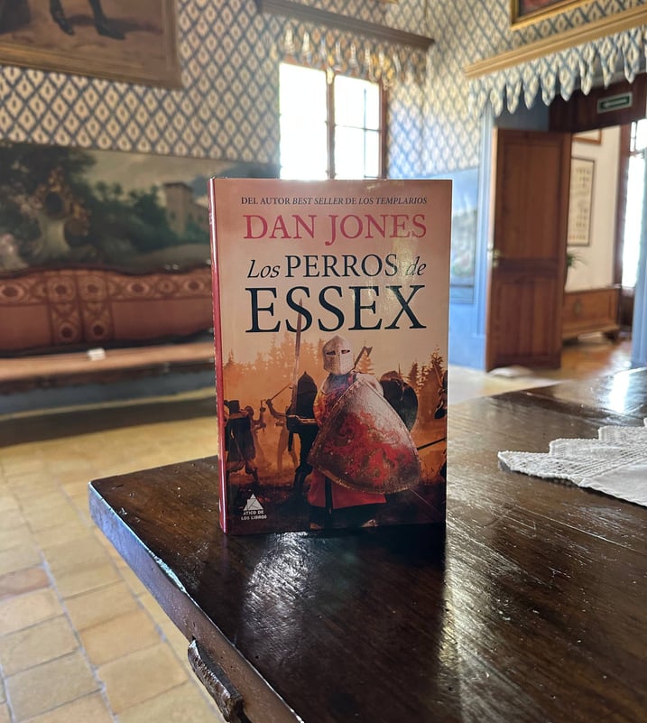 Imágen destacada - Los perros de Essex: opinión y reseña de la novela histórica de Dan Jones que me devoré en tres días