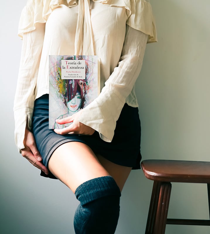 Imágen destacada - Teoría de la extrañeza, opinión de una obra intimista y rara