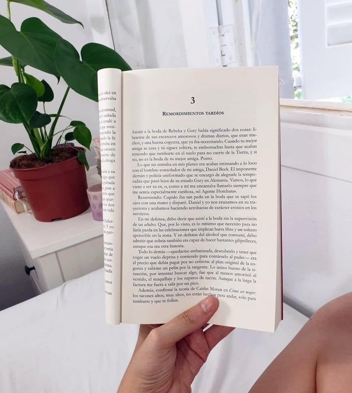 Imágen destacada - Todas las promesas que rompimos opinión de una novela de romance que encuentra el placer