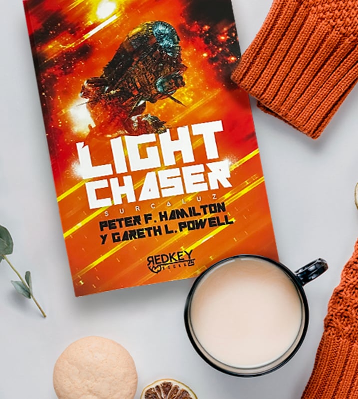Imágen destacada - Light Chaser: Surcaluz. Un viaje por el espacio y el tiempo en busca de la libertad y el amor.