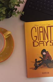 Giant Days volumen 1, reseña de un cómic que te devolverá a tu vida universitaria
