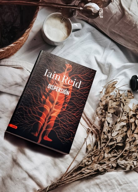 Imágen destacada - Dispersión, opinión de una obra que se expandirá para siempre por tus recuerdos