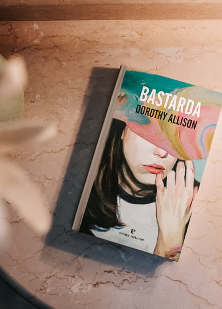 Imágen destacada - Bastarda, la obra de Dorothy Allison basada en hechos reales