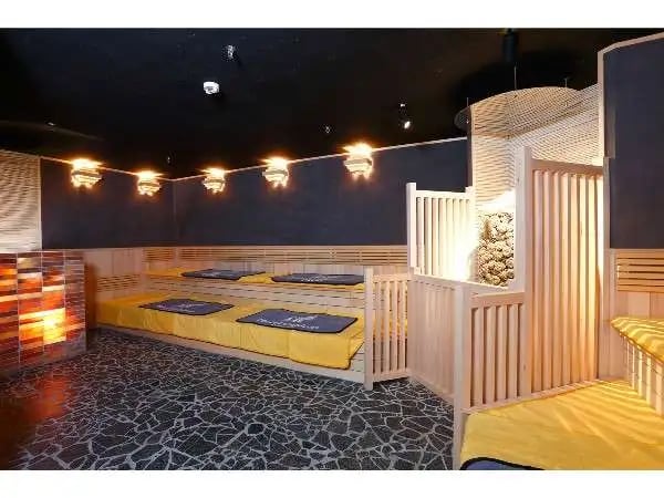 Hotel Cabinas Fukuoka — Gay Hotel & Hostel in Fukuoka