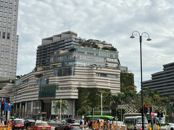 Tsim Sha Tsui K-11 Musea — Gay Cruising in Hong Kong
