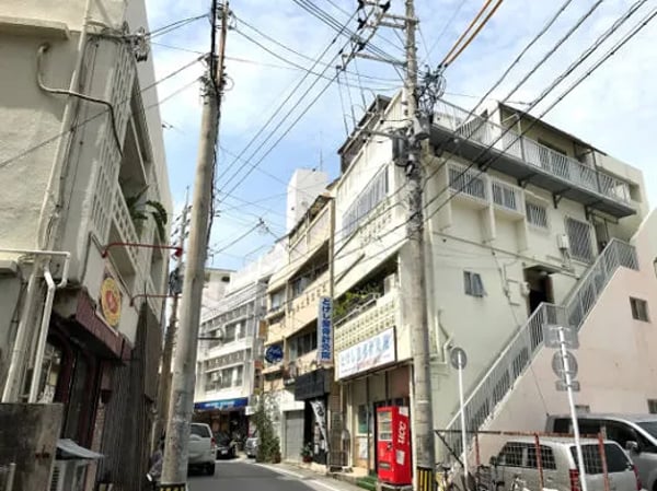 Pineapple House — Gay Sauna in Okinawa