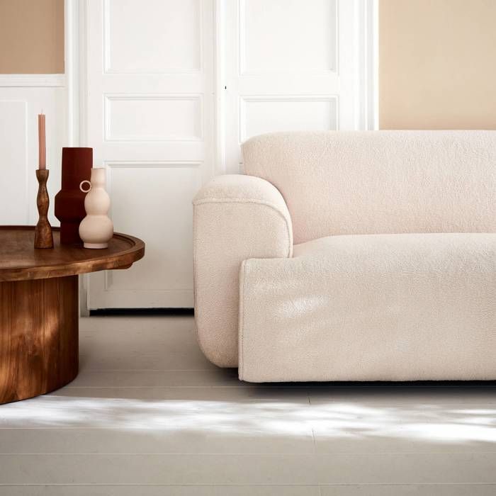 Produit similaire: Canapé 3 places. tissu bouclette. 2 coussins déhoussables. Wallas  L 230 x P 98 x H 73cm