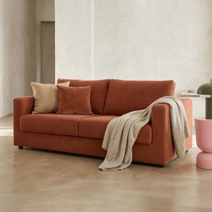 Produit similaire: Canapé convertible 3 places en velours côtelé rouille - ouverture semi-express - Silvia