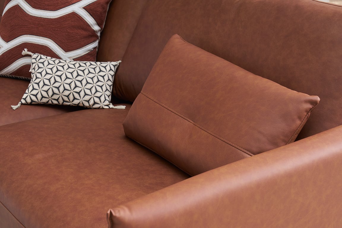 Daven - Canapé vintage 3 places cuir marron - Vue supplémentaire 3