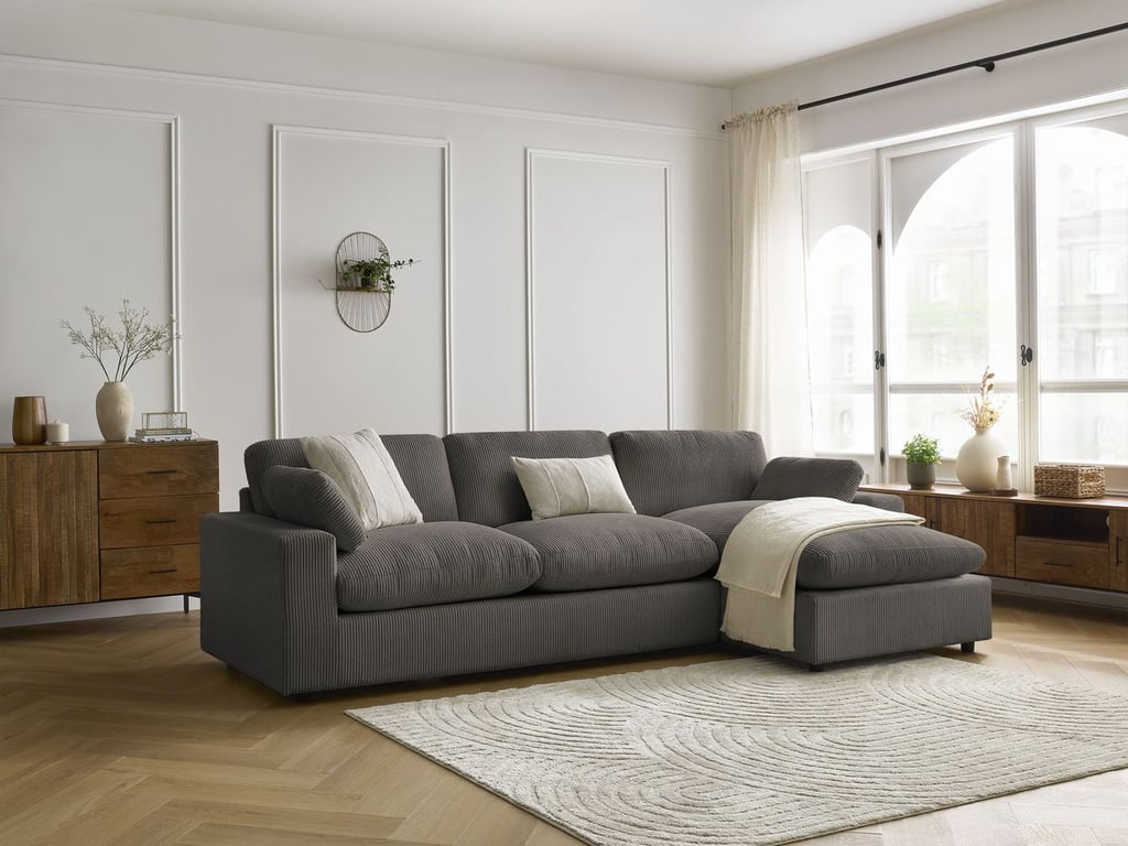 Produit similaire: Canapé d'angle réversible BELAIR velours côtelé taupe BOBOCHIC 4 places