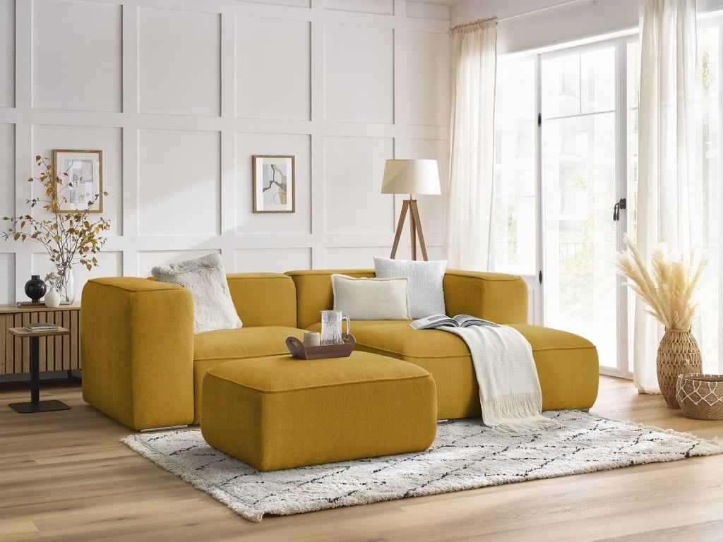 Produit similaire: Canapé d'angle fixe compact ZEPHYR avec pouf jaune angle droit BOBOCHIC 4 places