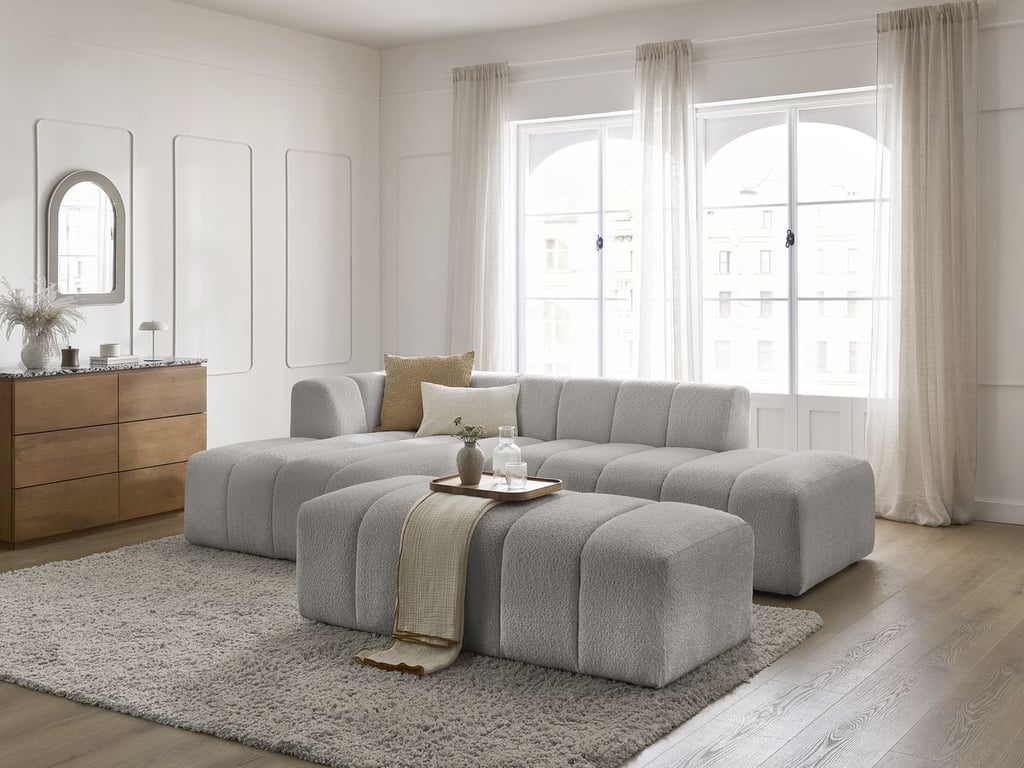 Produit similaire: Canapé d'angle fixe modulable ANNECY tissu bouclette avec pouf gris clair angle gauche BOBOCHIC 4 places