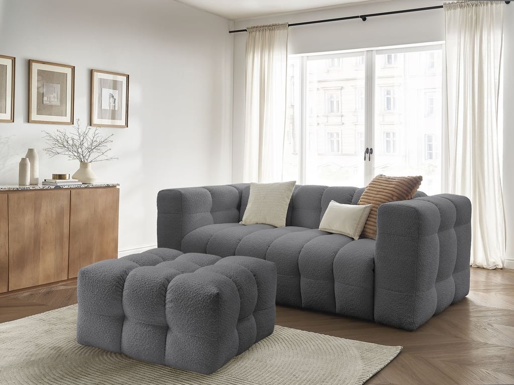 Produit similaire: Canapé droit convertible 3 places CLOUD tissu bouclette avec pouf gris foncé BOBOCHIC 4 places