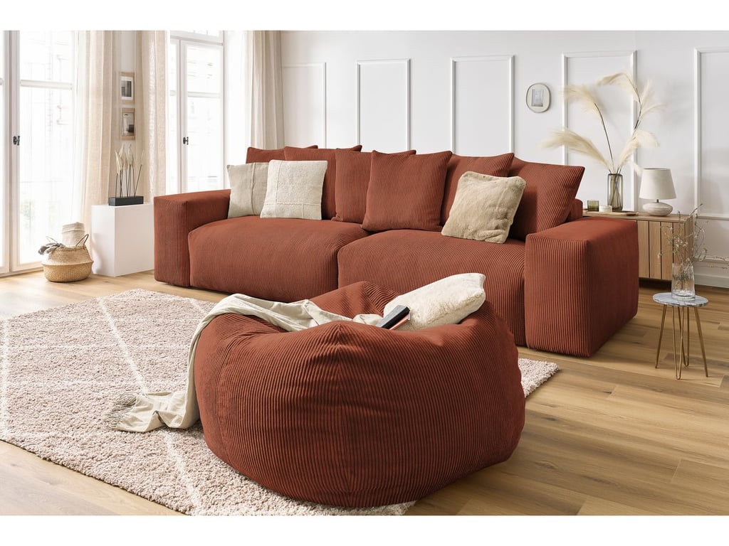 Produit similaire: Canapé droit fixe 4 places VOLTAIRE velours côtelé avec pouf orange BOBOCHIC
