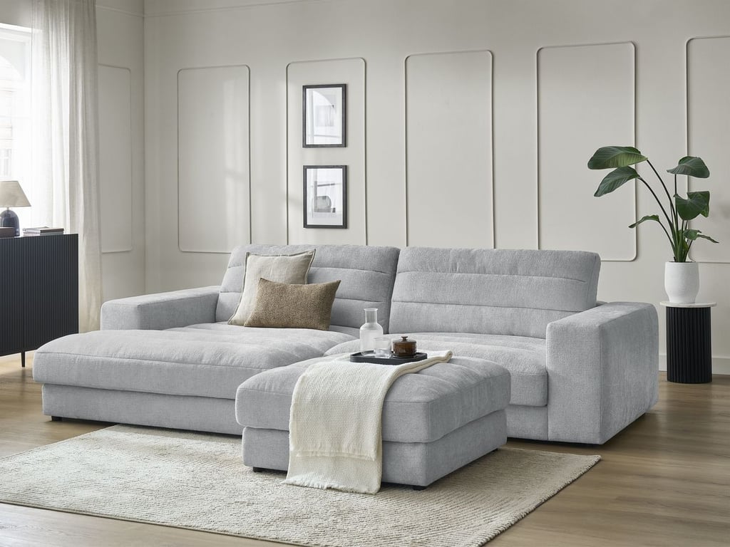 Produit similaire: Canapé d'angle fixe SIERRA tissu texturé avec pouf gris clair angle gauche BOBOCHIC 4 places