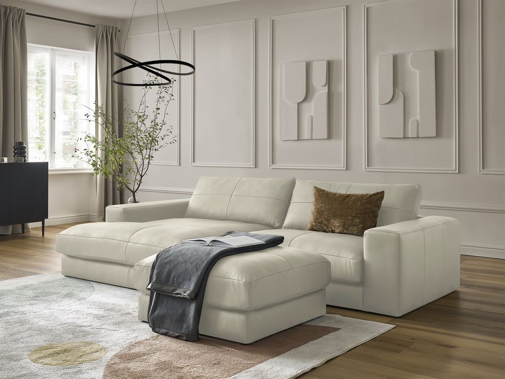 Produit similaire: Canapé d'angle fixe LEONARD cuir de vache avec pouf beige angle gauche BOBOCHIC 4 places