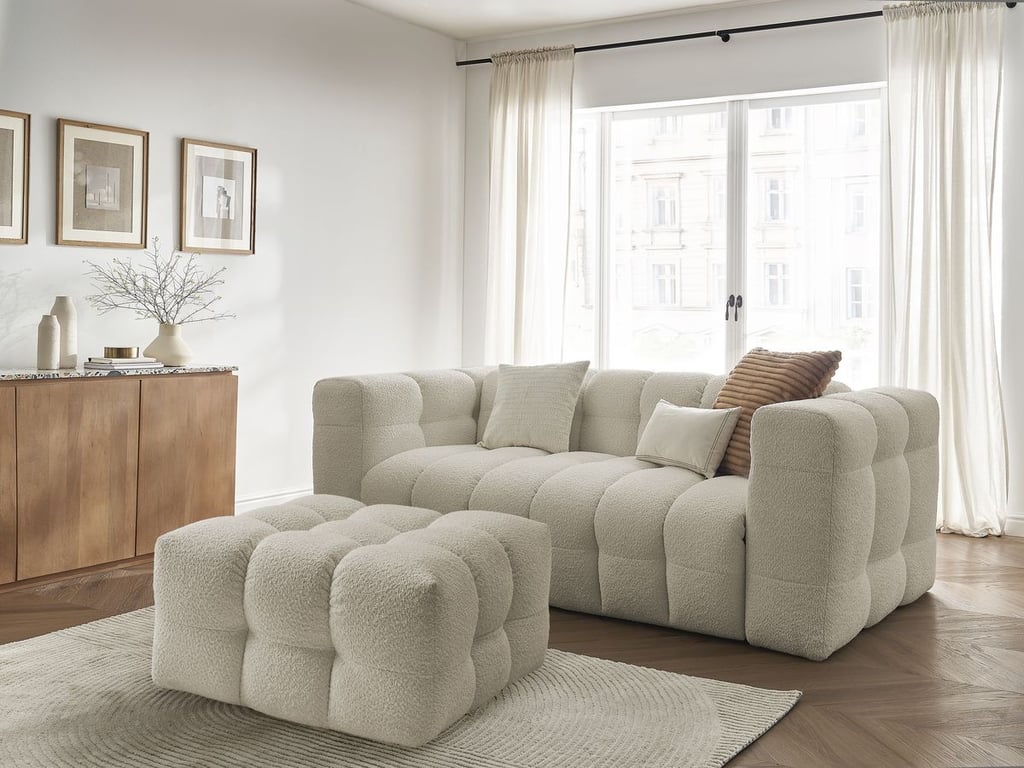 Produit similaire: Canapé droit convertible 3 places CLOUD tissu bouclette avec pouf beige BOBOCHIC 4 places