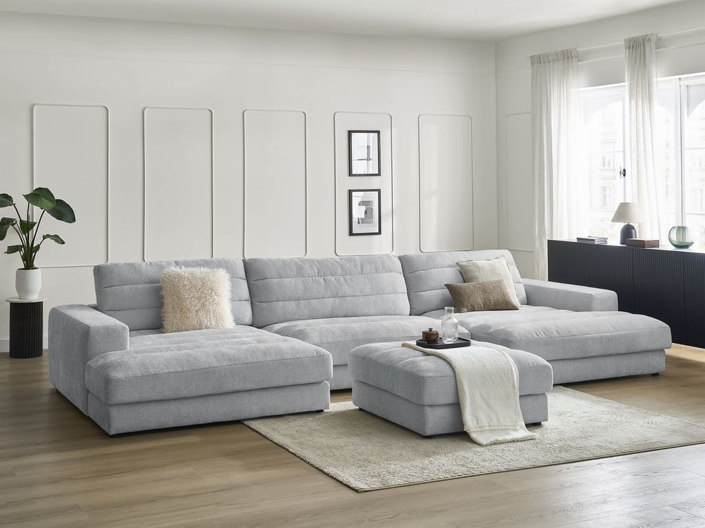 Produit similaire: Canapé panoramique fixe SIERRA tissu texturé avec pouf gris clair BOBOCHIC 5 places
