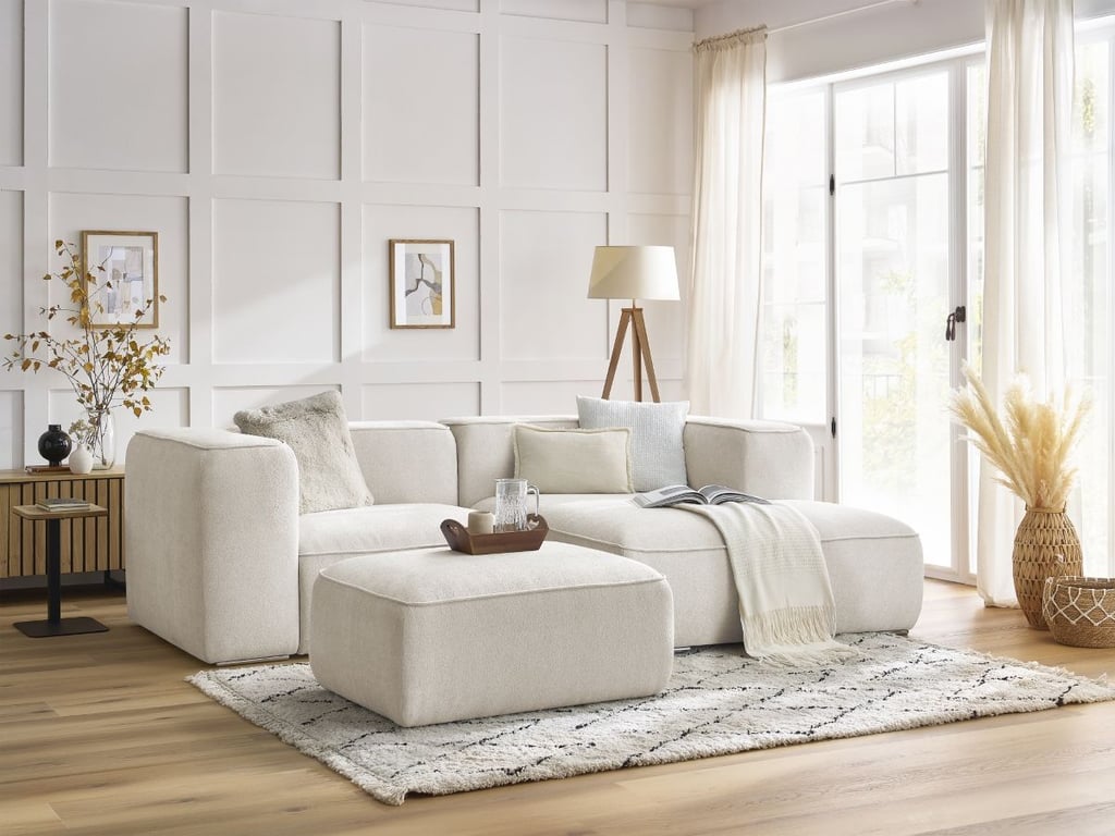 Produit similaire: Canapé d'angle fixe compact ZEPHYR avec pouf blanc angle droit BOBOCHIC 4 places